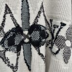 Louis Vuitton Graphic Knitted Crewneck sweater in a beige/cream color - Image 12